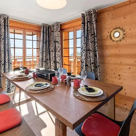 Avec Balcon Et Vue Sur Les Alpes *