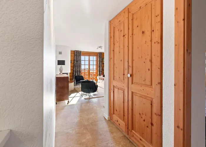 Apartment With Balcony And Alpine View