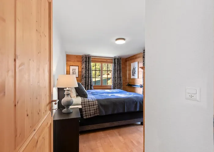 Apartment With Balcony And Alpine View