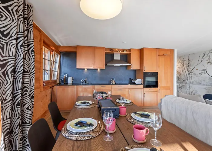 With Balcony And Alpine View *