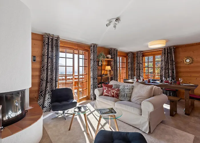 With Balcony And Alpine View Daire *