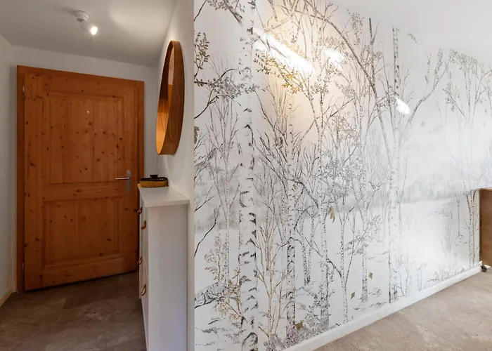 With Balcony And Alpine View Daire *